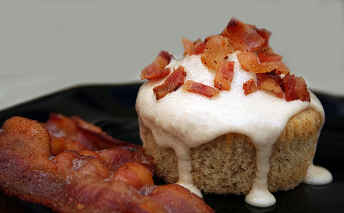 French Toast Maple Bacon Cupcakes